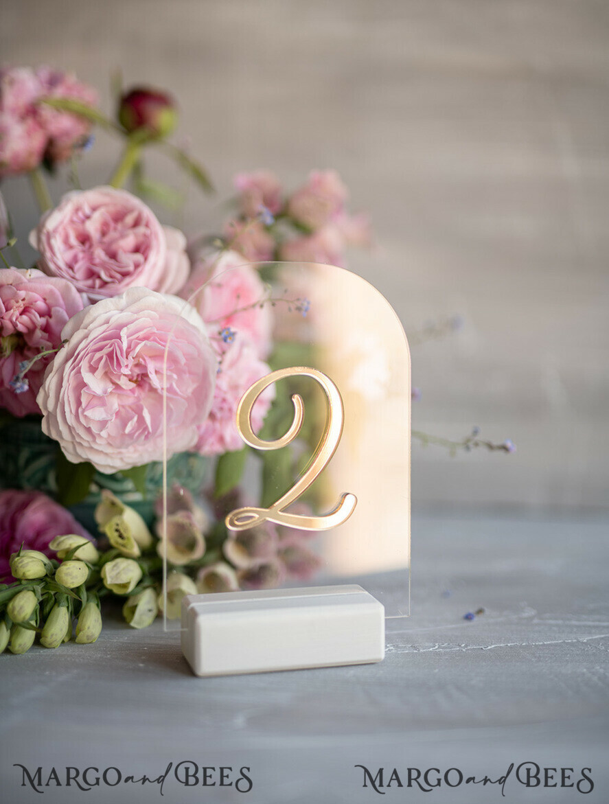 TABLE DECOR SIGNS Acrylic table decor Numbers Acrylic Arch Table Numbers, Clear Acrylic and gold Sign, Transparent Plexi Table Numbers, Luxury Wedding Table Decor, Wedding Signage Gold mirror table numbers 