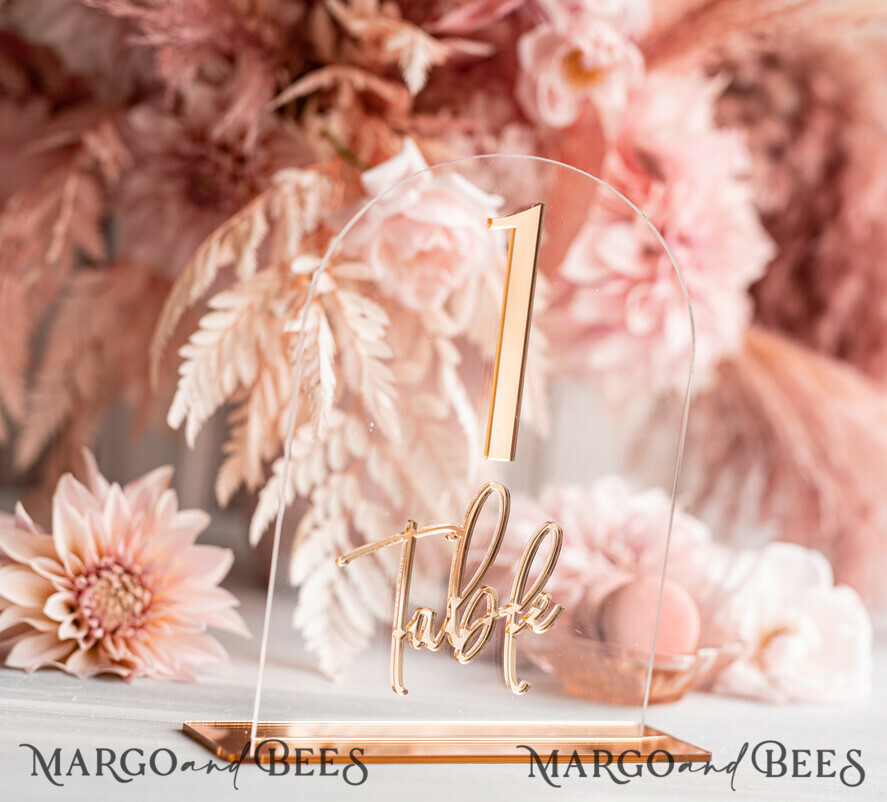 TABLE DECOR SIGNS Acrylic table decor Numbers Acrylic Arch Table Numbers, Clear Acrylic And Gold Sign, Gold Plexi Table Numbers, Luxury Wedding Table Decor, Wedding Signage Golden Mirror Table Numbers