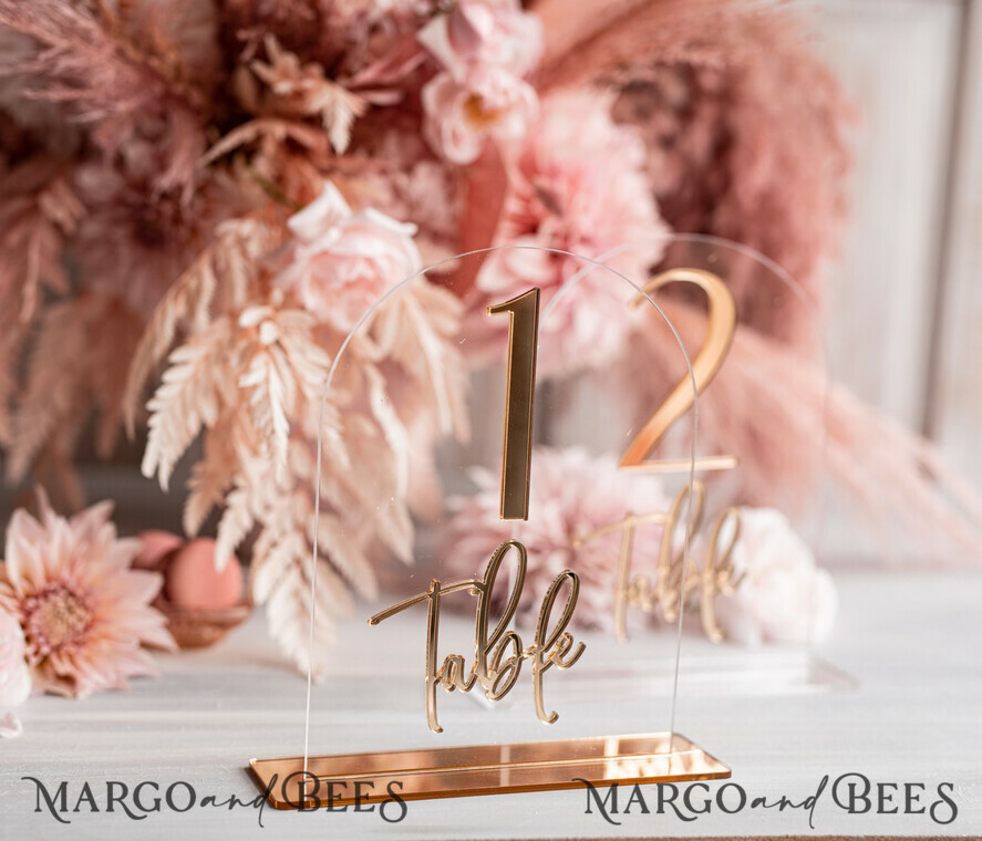 TABLE DECOR SIGNS Acrylic table decor Numbers Acrylic Arch Table Numbers, Clear Acrylic And Gold Sign, Gold Plexi Table Numbers, Luxury Wedding Table Decor, Wedding Signage Golden Mirror Table Numbers