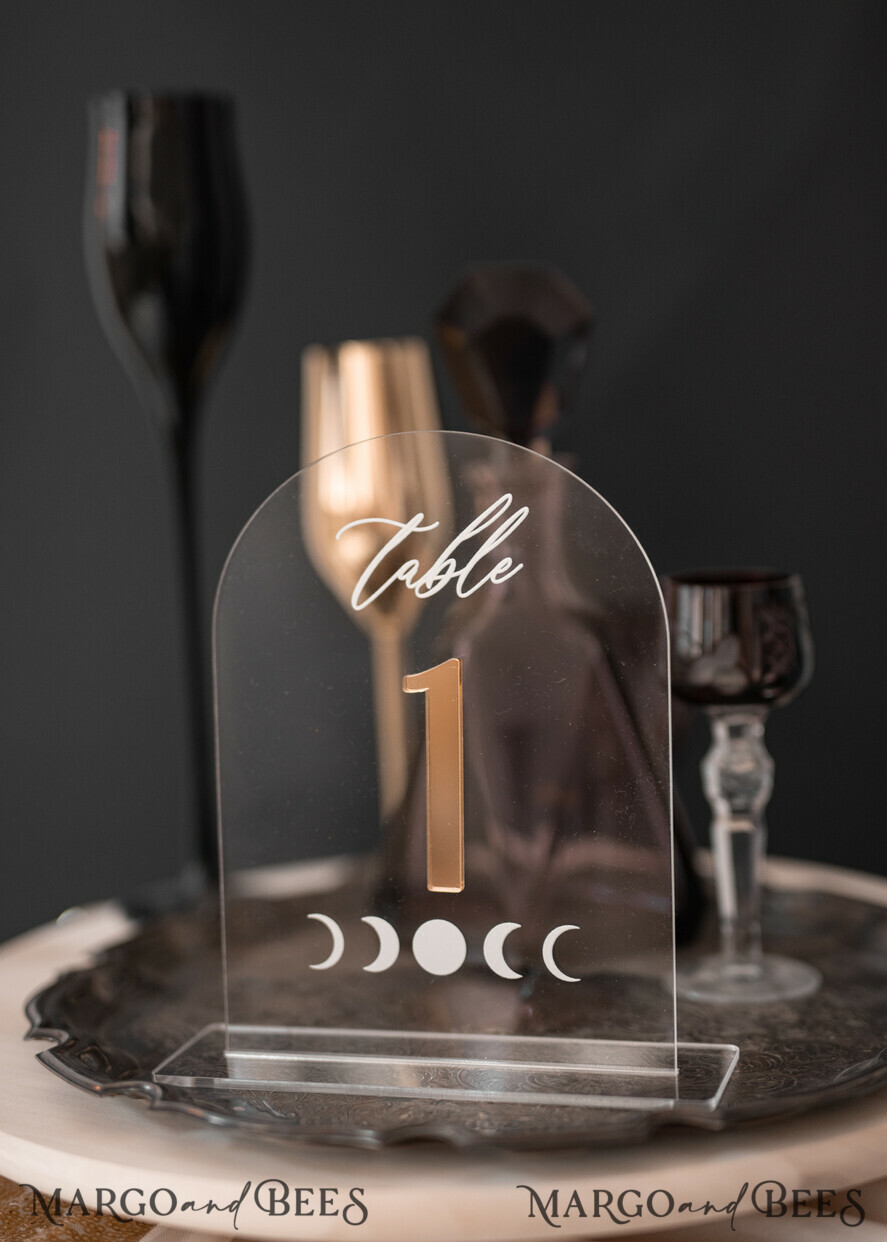 TABLE DECOR SIGNS Acrylic table decor Numbers Acrylic Arch Table Numbers, Clear Acrylic and gold Sign, Gold Plexi Table Numbers, Luxury Wedding Table Decor, Wedding Golden mirror and white UV table numbers 