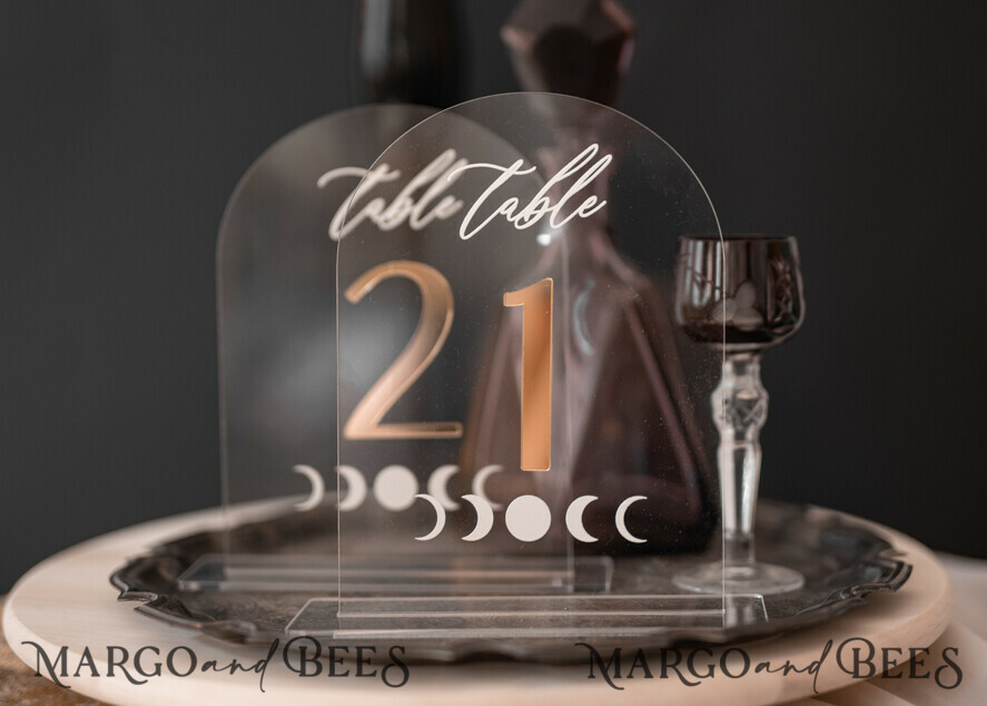 TABLE DECOR SIGNS Acrylic table decor Numbers Acrylic Arch Table Numbers, Clear Acrylic and gold Sign, Gold Plexi Table Numbers, Luxury Wedding Table Decor, Wedding Golden mirror and white UV table numbers 