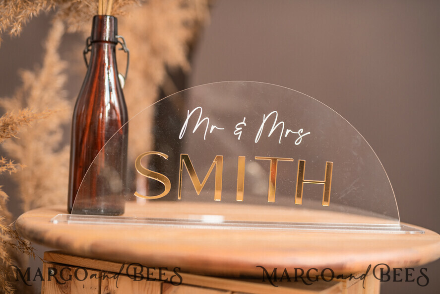 TABLE DECOR SIGNS Acrylic table decor Numbers Acrylic Arch Cards And Gifts Sign, Clear Acrylic And Gold Sign, Gold Plexi Guestbook Sign, Luxury Wedding Table Decor, Wedding Signage Golden Mirror Cards Sign