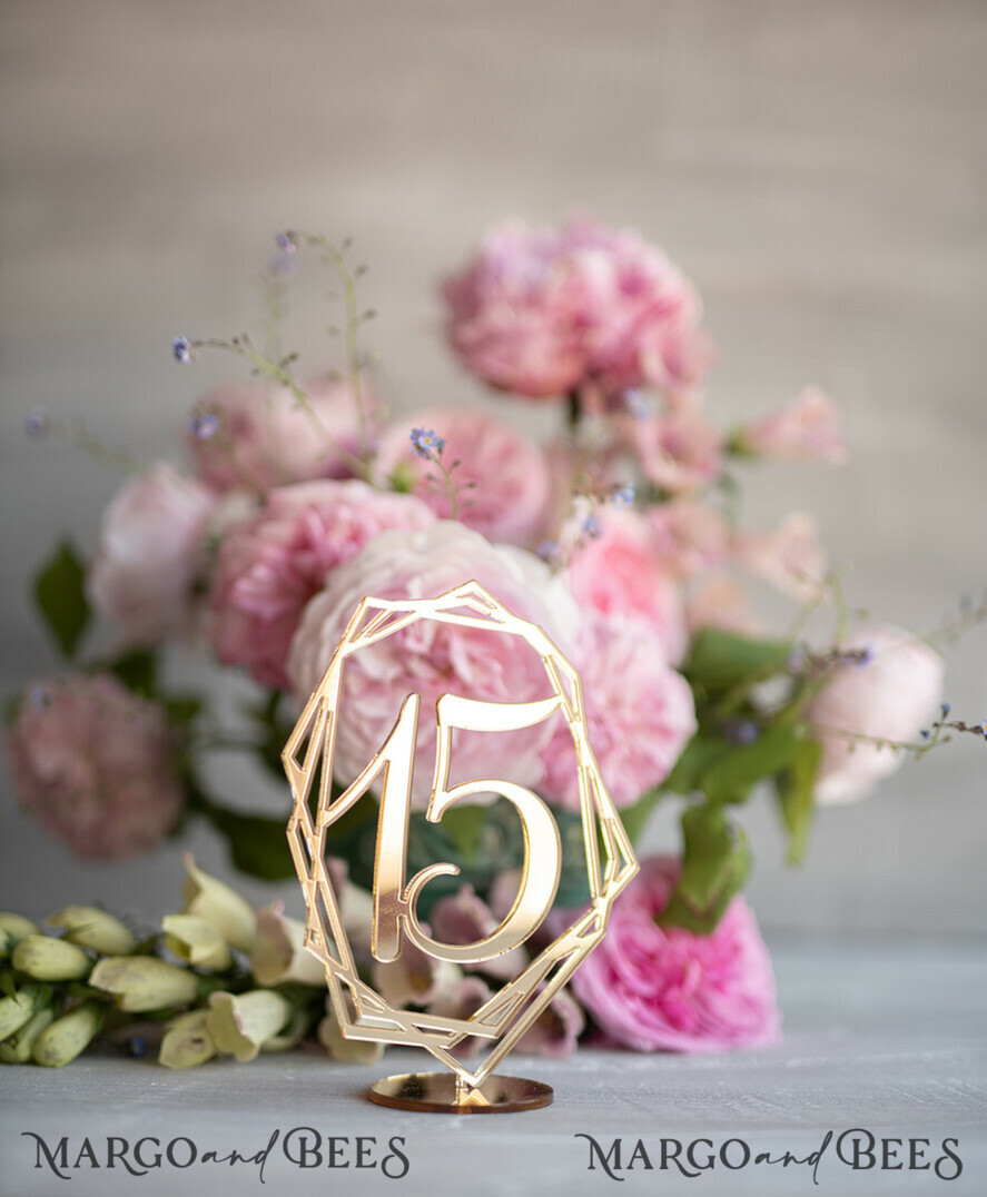 TABLE DECOR SIGNS Acrylic table decor Numbers Acrylic Gold Table Numbers, Geometric Acrylic and gold Sign, Gold Plexi Table Numbers, Luxury Wedding Table Decor,3D Wedding Signage Golden mirror table numbers