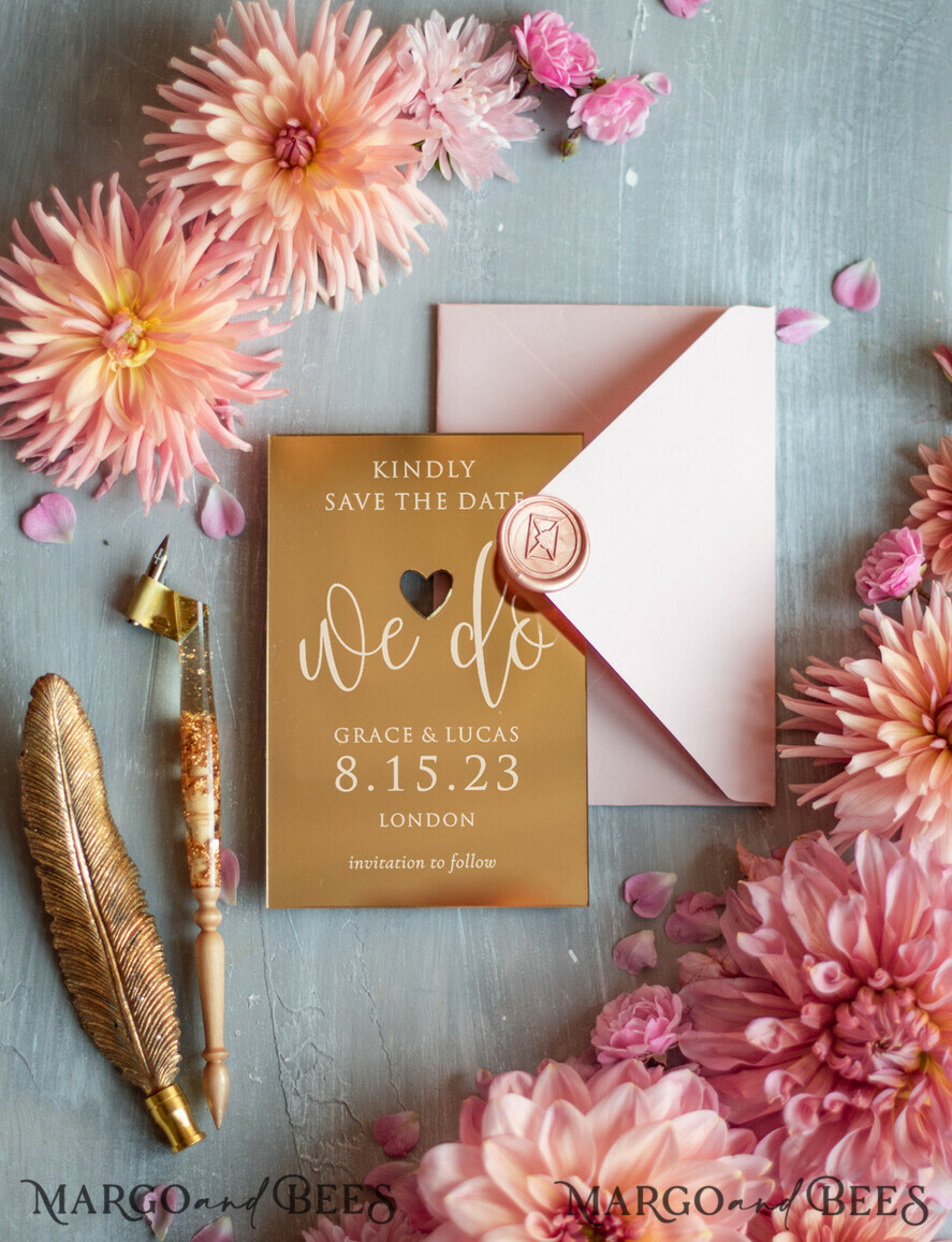 DATEN MERKEN Acrylgoldmagnete Luxus-Hochzeit Save the Date, Save the Date personalisierter goldener Spiegel, Plexiglas gold, rosa Umschlag