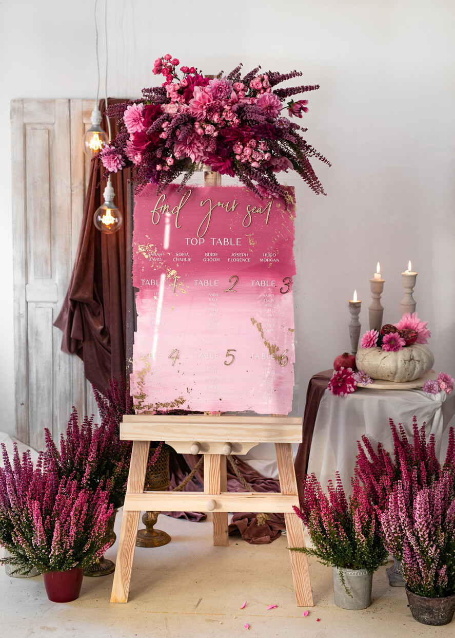 TABLE PLANS AND WEDDING WELCOME SIGNS plexi gold / velvet Acrylic Mauve Wedding Welcome Sign Painted Dusty Rose Acrylic gold Wedding Welcome Sign, Ombre Blush Pink  Gold Plexi Wedding Welcome Sign, Pale Pink Golden Luxury Wedding Wedding Welcome Sign , Earthy Wedding Signage Golden mirror Wedding Welcome Sign