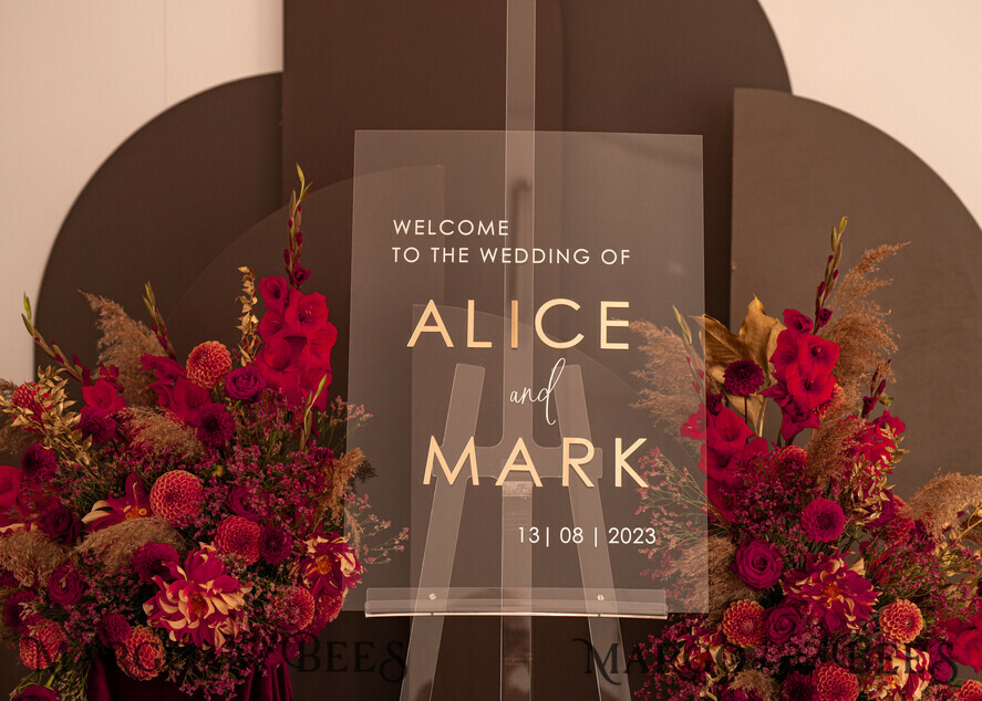 TABLE PLANS AND WEDDING WELCOME SIGNS plexi gold / velvet Luxury Clear and Gold Wedding Welcome Sign, Golden Wedding Decor, Personalised Wedding Sign, Wedding Board, Welcome Wedding Board 