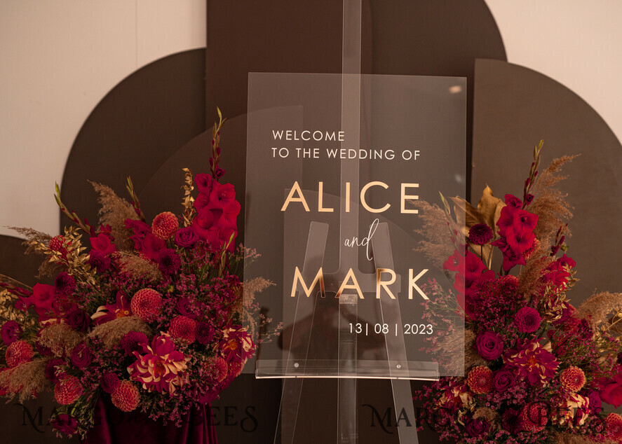 TABLE PLANS AND WEDDING WELCOME SIGNS plexi gold / velvet Luxury Clear and Gold Wedding Welcome Sign, Golden Wedding Decor, Personalised Wedding Sign, Wedding Board, Welcome Wedding Board 