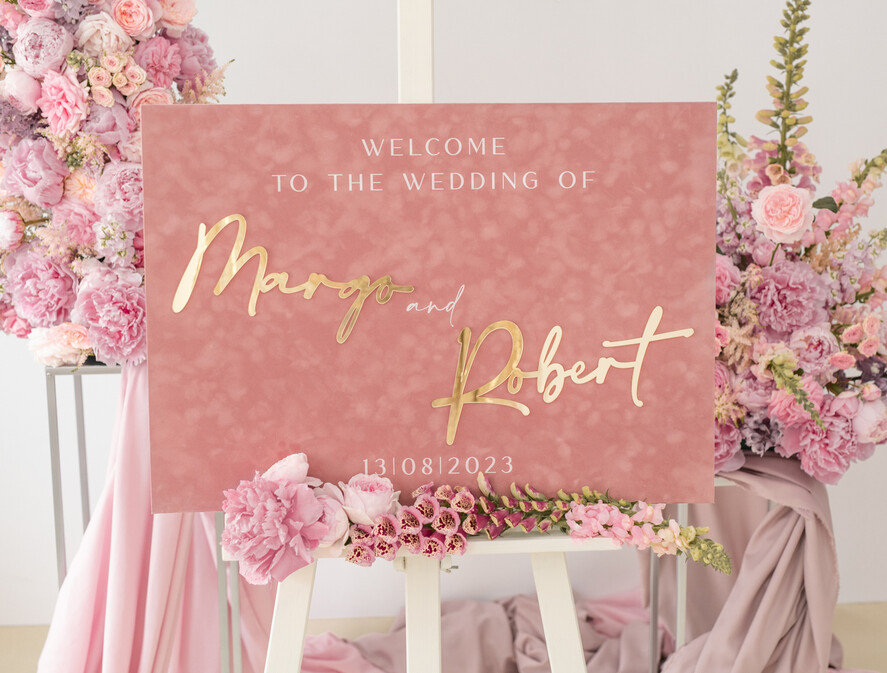 TABLE PLANS AND WEDDING WELCOME SIGNS plexi gold / velvet Luxury Velvet blush pink Wedding Welcome Sign, Golden Wedding Decor, Personalised Wedding Sign, Wedding Gift, Welcome Wedding Board BpPXSet