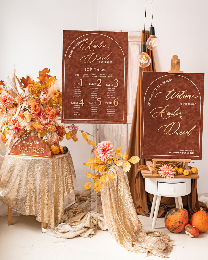 TABLE PLANS AND WEDDING WELCOME SIGNS plexi gold / velvet Fall Wedding Table Plan, terracotta velvet and Gold Modern Seating Chart, 3d Elegant Find Your Seat - Seating Plan , Luxury Wedding Table Plan, Wedding Decoration with golden letters - Golden Reception Signage - Custom Ceremony Sign