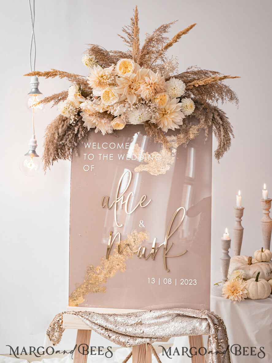 TABLE PLANS AND WEDDING WELCOME SIGNS plexi gold / velvet Acrylic Beige Wedding Welcome Sign Clear Acrylic and gold Wedding Welcome Sign, Nude Gold Plexi Wedding Welcome Sign, Tan Luxury Wedding Wedding Welcome Sign , Earthy Wedding Signage Golden mirror Wedding Welcome Sign