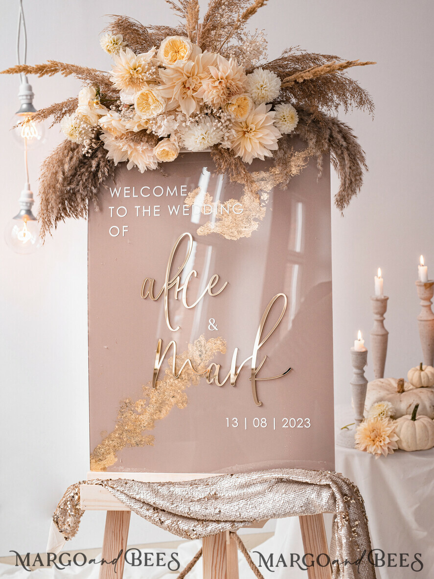 TABLE PLANS AND WEDDING WELCOME SIGNS plexi gold / velvet Acrylic Beige Wedding Welcome Sign Clear Acrylic and gold Wedding Welcome Sign, Nude Gold Plexi Wedding Welcome Sign, Tan Luxury Wedding Wedding Welcome Sign , Earthy Wedding Signage Golden mirror Wedding Welcome Sign