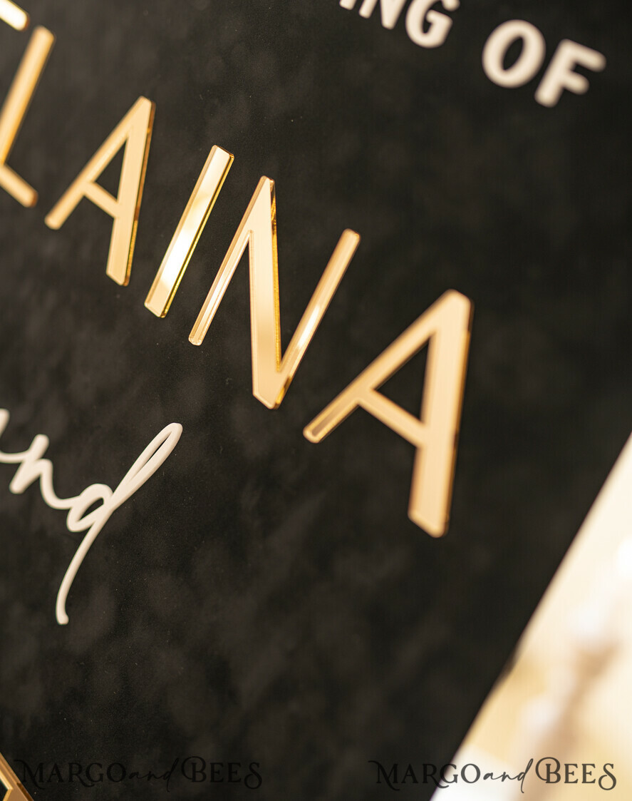TABLE PLANS AND WEDDING WELCOME SIGNS plexi gold / velvet Luxury Velvet black Wedding Welcome Sign, Golden Wedding Decor, Personalised Wedding Sign, Wedding Gift, Welcome Wedding Board 