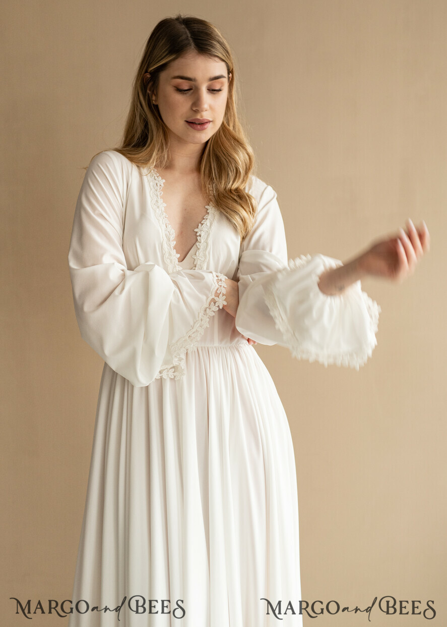Long Bridal robe for wedding with wide tulle sleeves Lace Silk