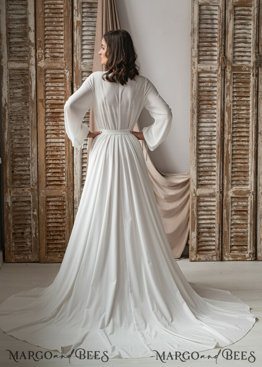Long Bridal robe for wedding with Train Robe wide sleeves Silk Bride robe Long white robe silky boudoir robe Dressing gown Bridesmaid gift