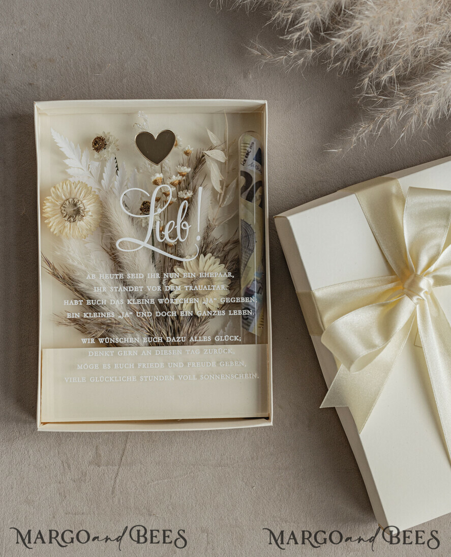 NEWLY WEDS COUPLE GIFTS Geldgeschenk zur Hochzeit  Geschenkschachtel für Geld Geldgeschenk zur Hochzeit mit Strauß aus Trockenblumen personalisiert