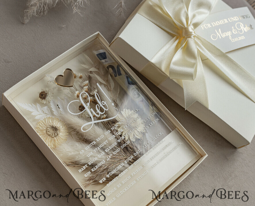 NEWLY WEDS COUPLE GIFTS Geldgeschenk zur Hochzeit  Geschenkschachtel für Geld Geldgeschenk zur Hochzeit mit Strauß aus Trockenblumen personalisiert