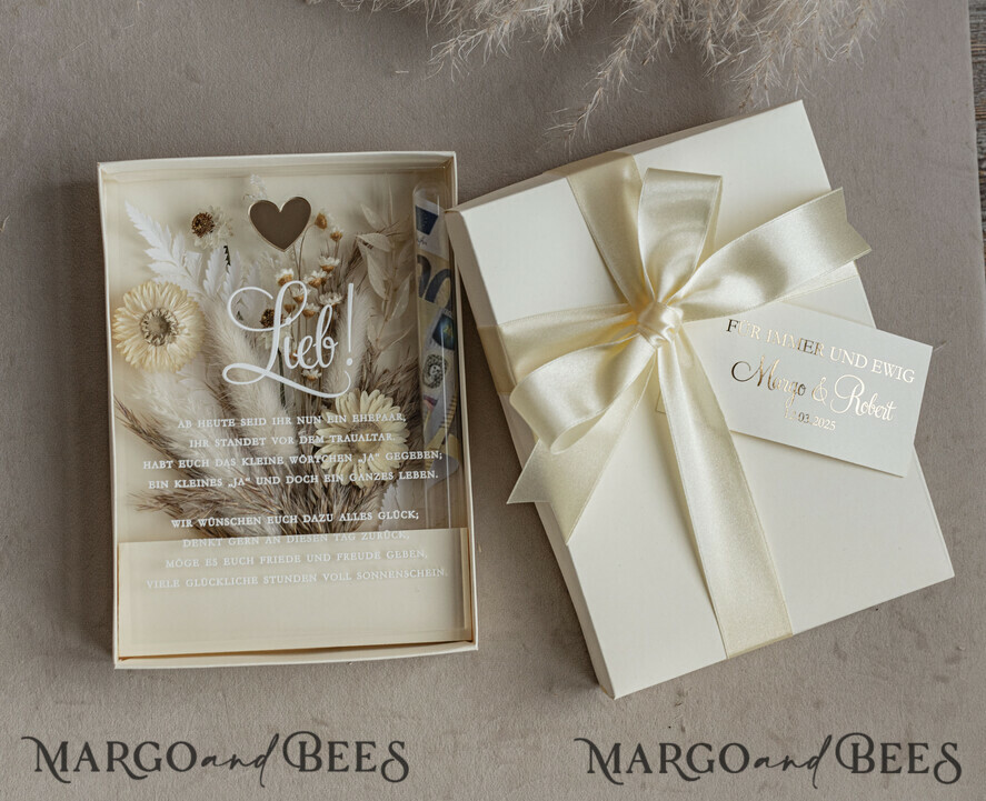 NEWLY WEDS COUPLE GIFTS Geldgeschenk zur Hochzeit  Geschenkschachtel für Geld Geldgeschenk zur Hochzeit mit Strauß aus Trockenblumen personalisiert