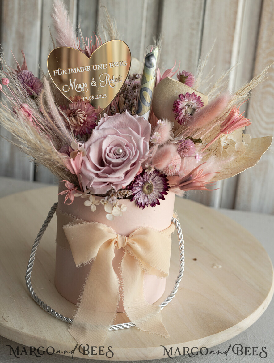 FRISCH VERHEIRATETES PAAR GESCHENKE Geldgeschenk zur Hochzeit Geschenkschachtel für Geld Geldgeschenk zur Hochzeit mit Strauß aus Trockenblumen personalisiert