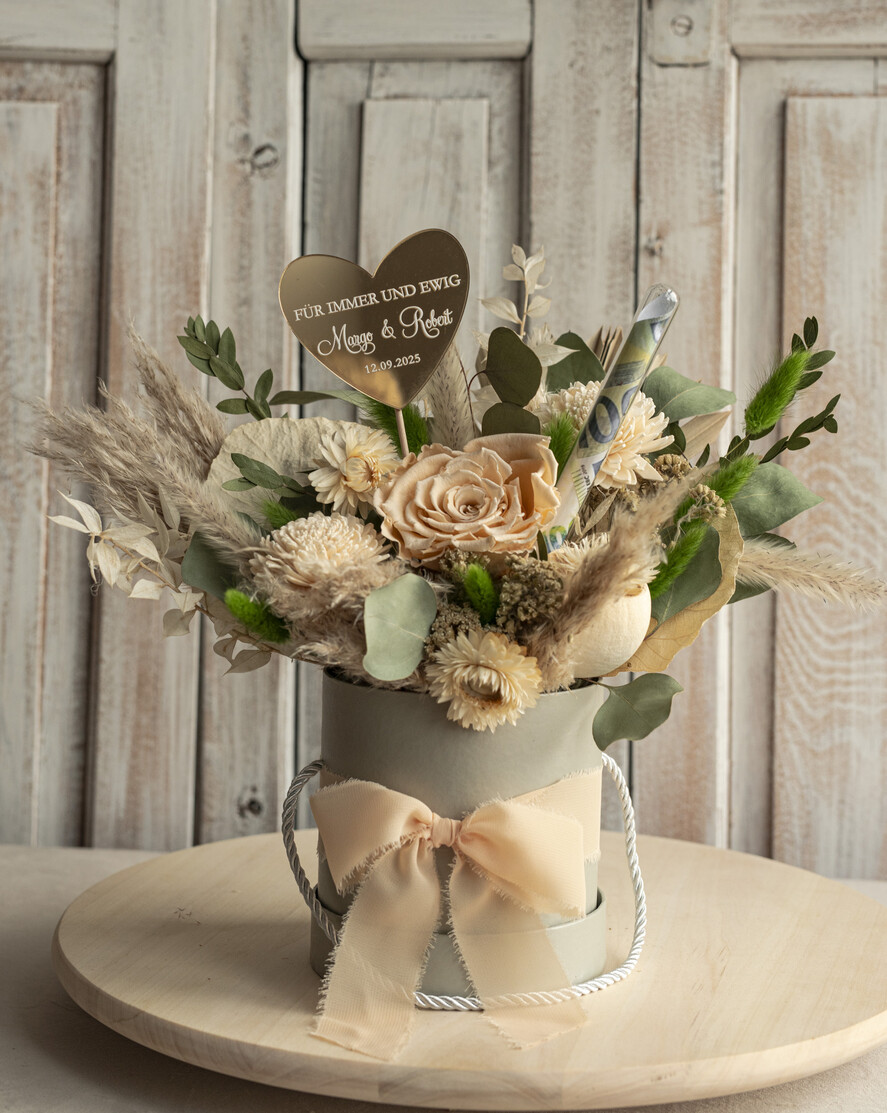 FRISCH VERHEIRATETES PAAR GESCHENKE Geldgeschenk zur Hochzeit Geschenkschachtel für Geld Geldgeschenk zur Hochzeit mit Strauß aus Trockenblumen personalisiert