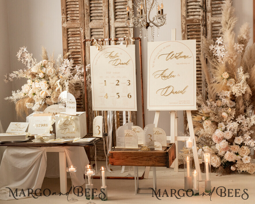 TISCHDEKORATIONSCHILDER   Samt Tischnummern und Dekoration Acrylbogen Tischnummer & Dinner-Menü-Kombination, gefrorenes Elfenbein-Acryl-Gold-Schild, goldene gefrostete Plexi-Velours-Tischnummern & Menü-Kombination, luxuriöse Hochzeits-Tischdekoration, Hochzeitsbeschilderung goldene Spiegeltischnummern & Menü