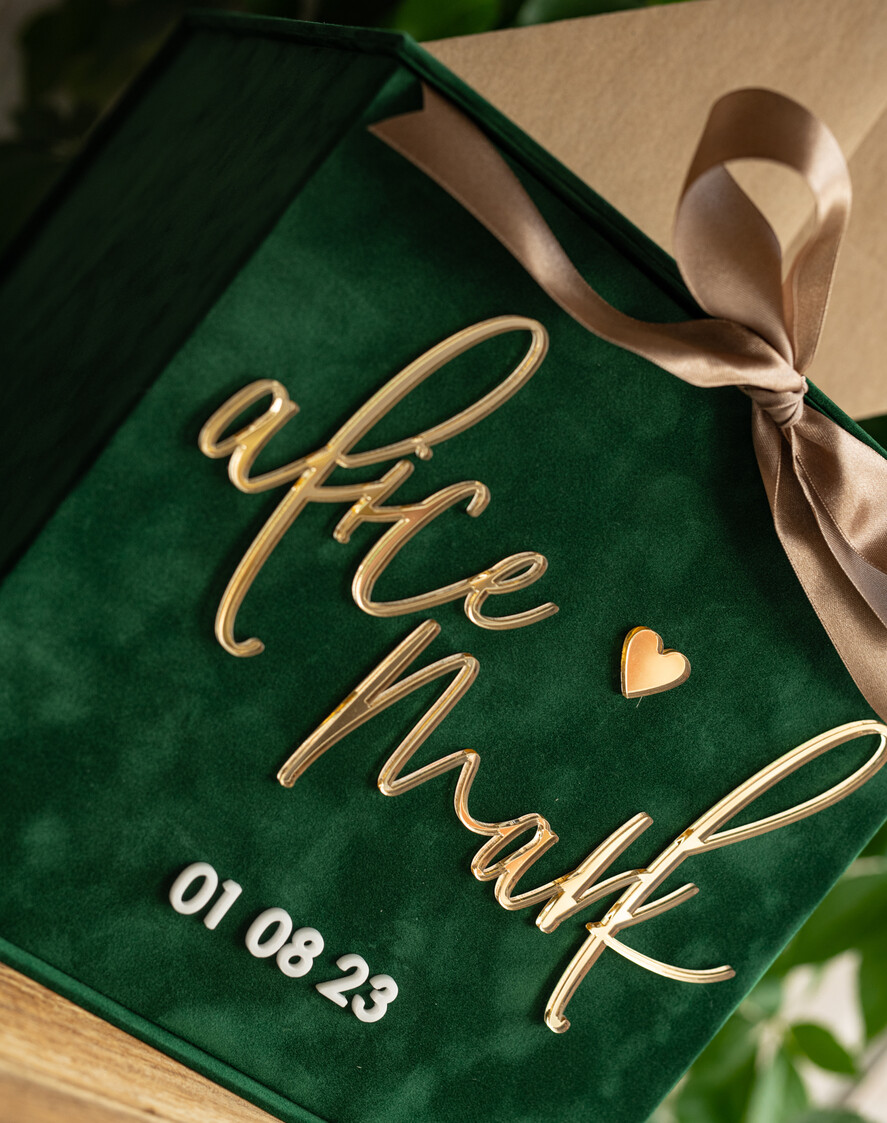  CARD BOXES velvet card boxes Garden Wedding Card Box Gift Card Box & arch Sign Set , Velvet green wedding wishing well money gift card box, Personalized Wedding Card Box, Greenery Luxury Card Box, Wedding Card Box with Lid, Emerald Wedding Money Box, Garden Wedding Card Box