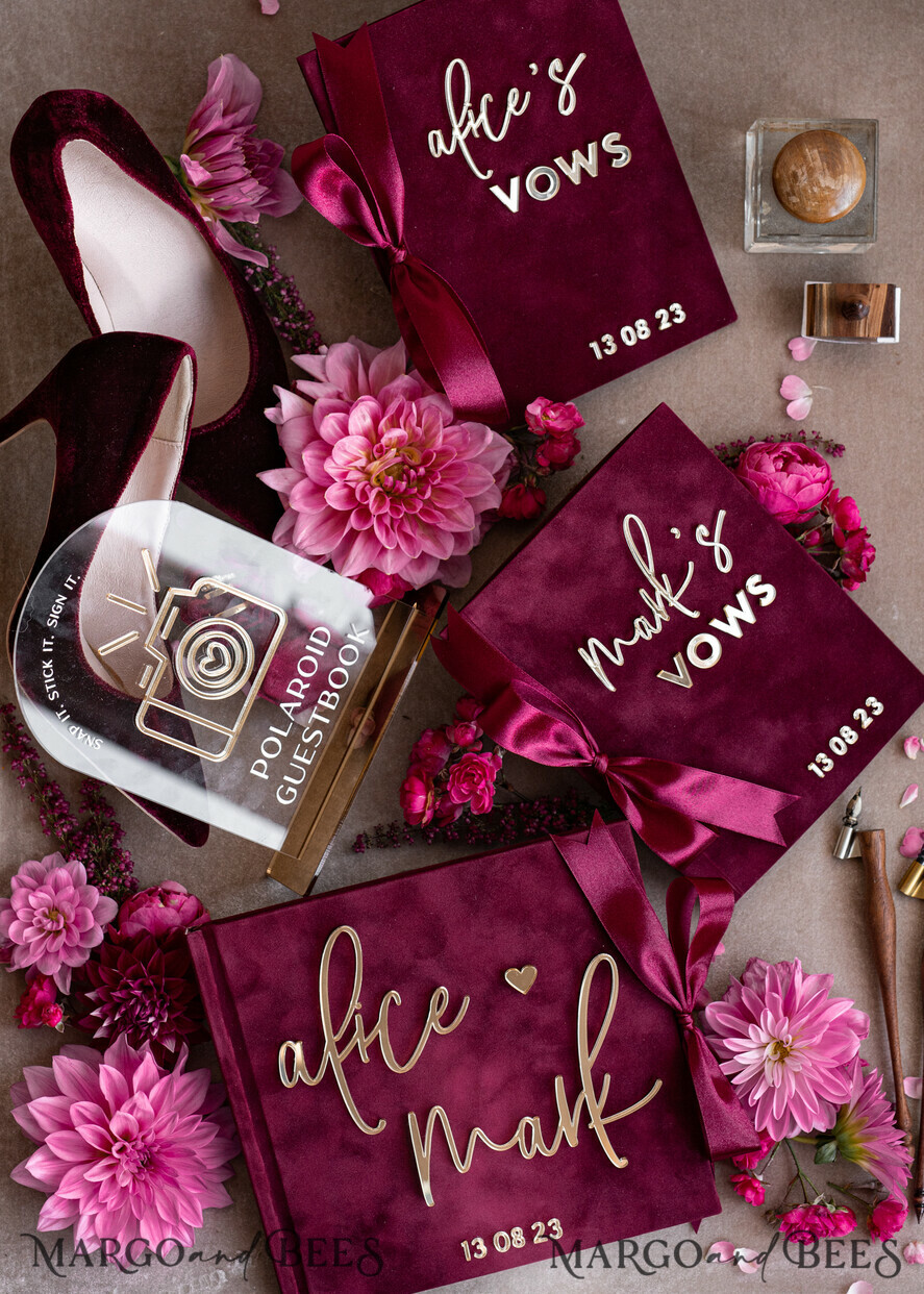 HOCHZEITS-GÄSTEBÜCHER Bundle Gustbooks & Vows Set Personalisierte Hochzeits-Maronne Gästebuch & maßgeschneiderte Hochzeitsburgunder Samt-Eheversprechen Set von zwei - Bundle Gold Gästebuch und Eheversprechen Bücher