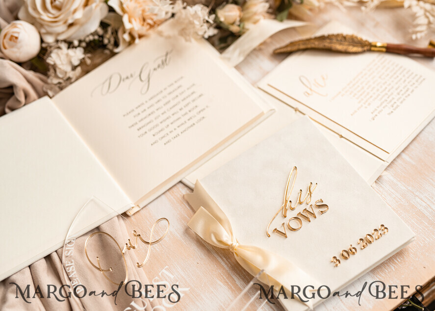HOCHZEITS-GÄSTEBÜCHER Bundle Gustbooks & Vows Set Elfenbein Golden Bundle Personalisierte Hochzeitsgästebuch & Maßgeschneiderte Hochzeitsgelübde Set von zwei - Bundle Gästebuch und Gelübde Bücher