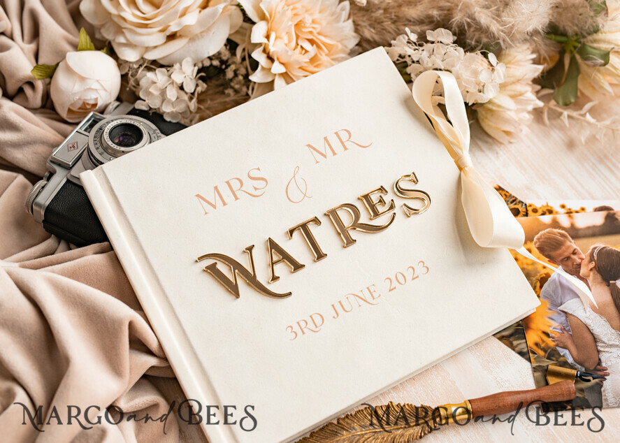 HOCHZEITS-GÄSTEBÜCHER Bundle Gustbooks & Vows Set Elfenbein Golden Bundle Personalisierte Hochzeitsgästebuch & Maßgeschneiderte Hochzeitsgelübde Set von zwei - Bundle Gästebuch und Gelübde Bücher