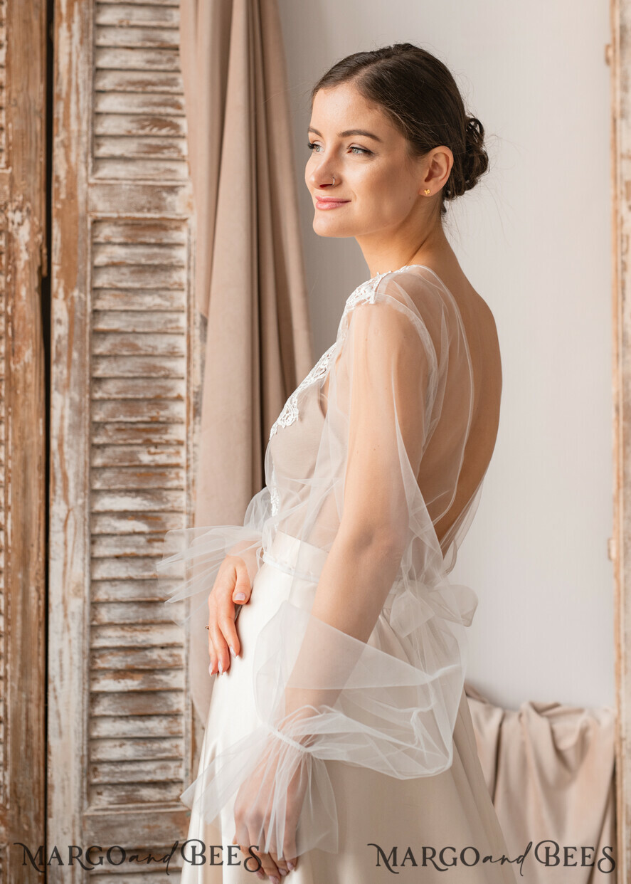 BRIDE bolero, robes, garter LACE WEDDING BOLERO Ivory Lace Wedding bolero puff sleeve, Shrug Women Wedding, Bridal Backless Coverup, Ivory Blouse for Bride, Bridal Lace Blouse, dress capalet