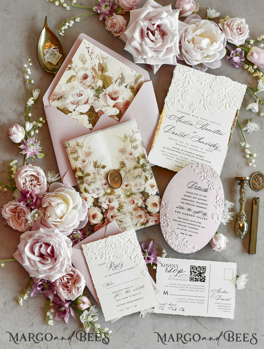 HOCHZEITS EINLADUNGEN geprägte Einladungen Rosafarbene Blumeneinladungen zur Hochzeit – Feine Kunsteinladungen mit Präge-Details, Blumeneinlagen für Umschläge