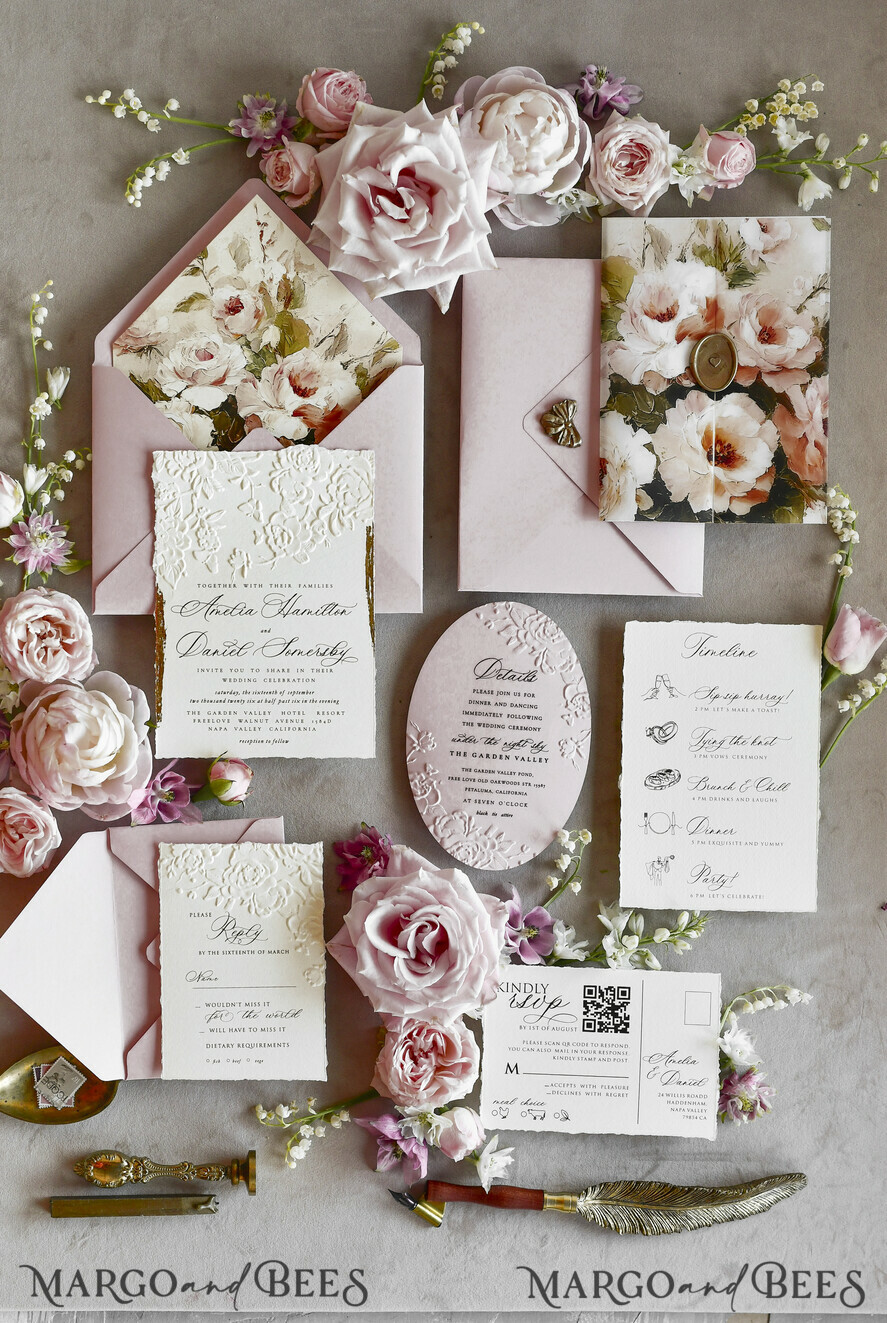 HOCHZEITS EINLADUNGEN geprägte Einladungen Rosafarbene Blumeneinladungen zur Hochzeit – Feine Kunsteinladungen mit Präge-Details, Blumeneinlagen für Umschläge