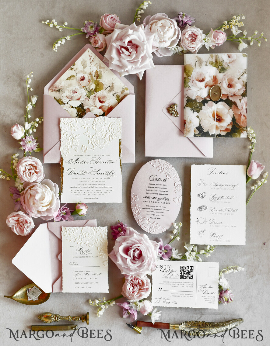 HOCHZEITS EINLADUNGEN geprägte Einladungen Rosafarbene Blumeneinladungen zur Hochzeit – Feine Kunsteinladungen mit Präge-Details, Blumeneinlagen für Umschläge