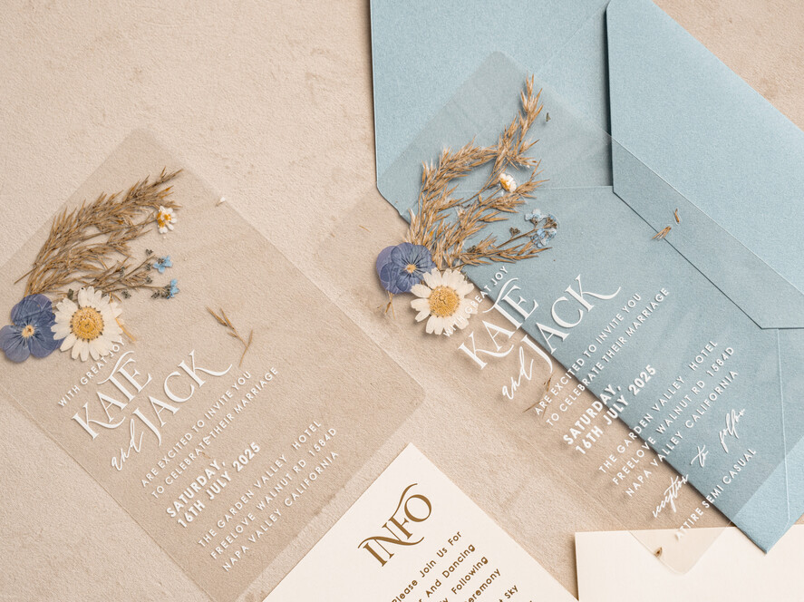 WEDDING INVITATIONS plexi acrylic mirror Dusty Blue  Clear real flowers Wedding Invitations, Elegant Garden  pampass gras Wedding Cards, Velvet  transparent  Wedding Invites,  Wedding Invitation Suite