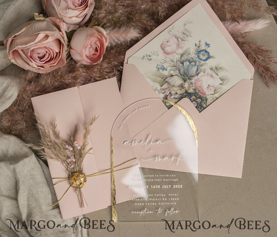 HOCHZEITS EINLADUNGEN Plexiglas Acrylspiegel Blush Pink Klare Bogen Hochzeitskarten, Elegante Gartenhochzeitseinladungen, Nude Acryl transparente Hochzeitseinladungen, Bogen Plexi Hochzeitseinladung Set