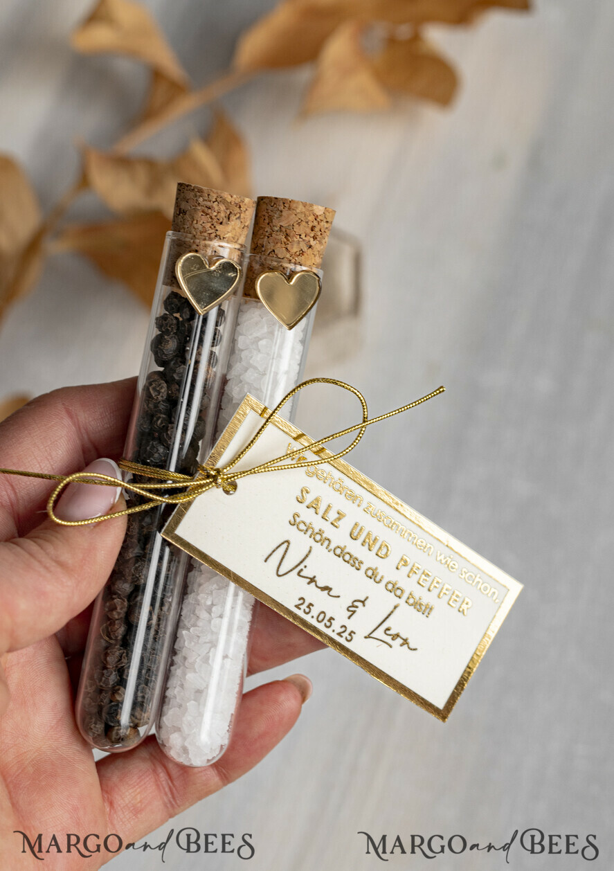 HOCHZEITSGESCHENKE Gastgeschenke Hochzeit Gastgeschenke Hochzeit wir gehören zusammen wie Salz und Pfeffer. Gastgeschenk Pfeffer & Salz für Eure Hochzeitsgäste, Gastgeschenk Hochzeit Brautpaar Pfeffer & Salz mit Namen.
