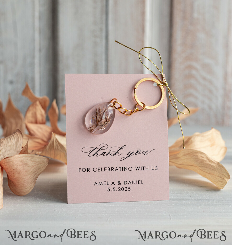 WEDDING FAVORS Resin Custom Resin Keychain Wedding Favors For Guests in bulk Custom Resin Keychain, Golden personalised Thank you gifts Teardrop Keychain with Gold-Plated Stainless Steel Hardware