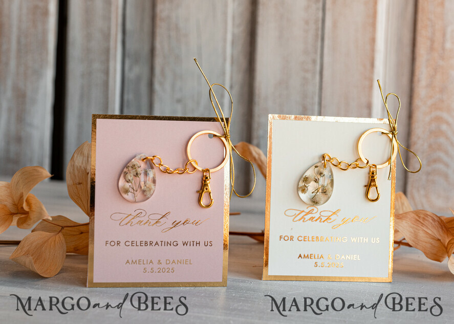 WEDDING FAVORS Resin Custom Resin Keychain Wedding Favors For Guests in bulk Custom Resin baby breath flower  Keychain, Golden personalised Thank you gifts Teardrop Keychain with Gold-Plated Stainless Steel Hardware