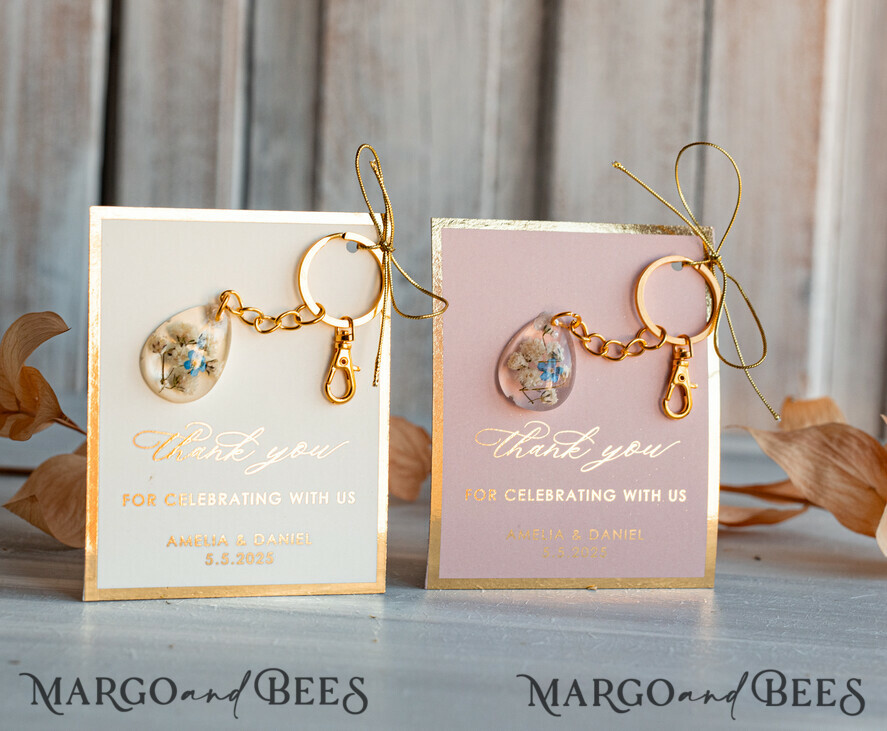WEDDING FAVORS Resin Custom Resin Keychain Wedding Favors For Guests in bulk Custom Resin forget me not and baby breath flower  Keychain, Golden personalised Thank you gifts Teardrop Keychain with Gold-Plated Stainless Steel Hardware