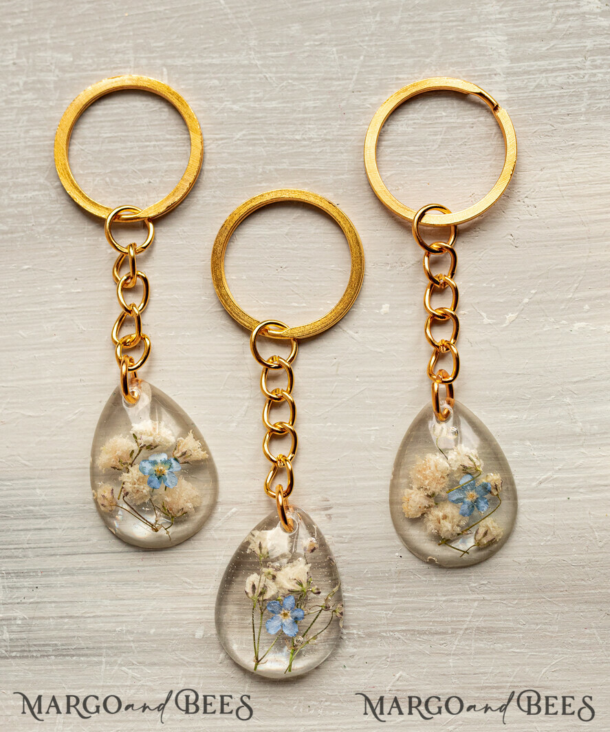WEDDING FAVORS Resin Custom Resin Keychain Wedding Favors For Guests in bulk Custom Resin forget me not and baby breath flower Keychain, Golden personalised Thank you gifts Teardrop Keychain with Gold-Plated Stainless Steel Hardware