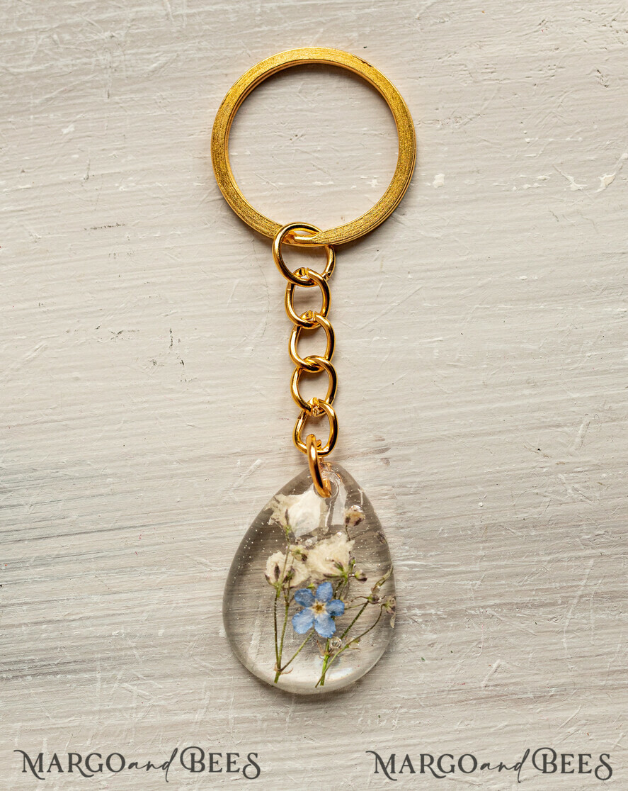 WEDDING FAVORS Resin Custom Resin Keychain Wedding Favors For Guests in bulk Custom Resin forget me not and baby breath flower Keychain, Golden personalised Thank you gifts Teardrop Keychain with Gold-Plated Stainless Steel Hardware