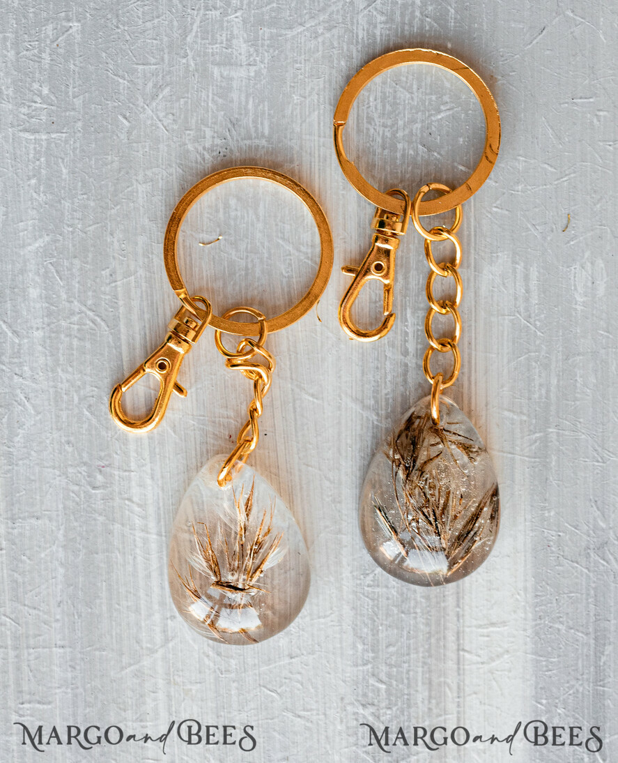 WEDDING FAVORS Resin Custom Resin Keychain Wedding Favors For Guests in bulk Custom Resin boho pampass grass Keychain, Golden personalised Thank you gifts Teardrop Keychain with Gold-Plated Stainless Steel Hardware