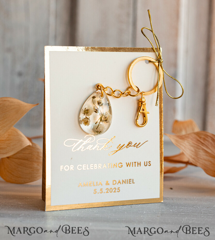 WEDDING FAVORS Resin Custom Resin Keychain Wedding Favors For Guests in bulk Custom Resin baby breath flower  Keychain, Golden personalised Thank you gifts Teardrop Keychain with Gold-Plated Stainless Steel Hardware