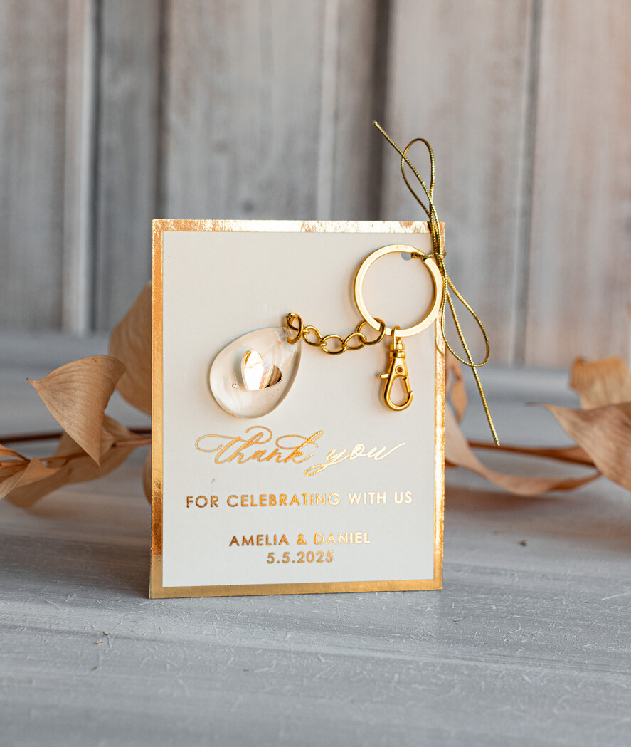 WEDDING FAVORS Resin Custom Resin Keychain Wedding Favors For Guests in bulk Custom Resin modern mirror heart  Keychain, Golden personalised Thank you gifts Teardrop Keychain with Gold-Plated Stainless Steel Hardware