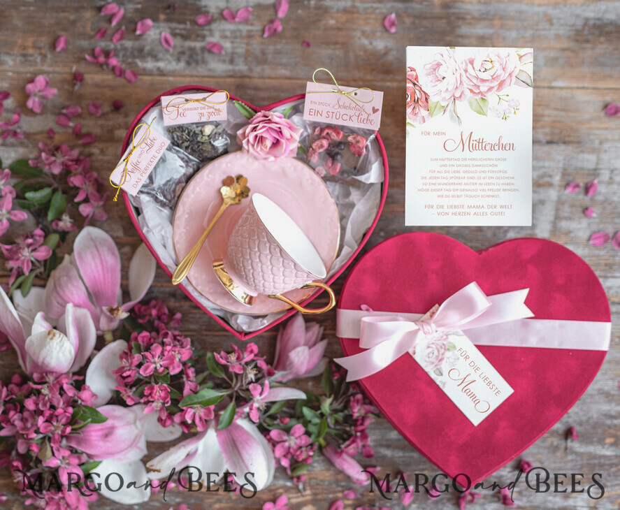 Geschenke zum Muttertag Muttertagsbox in Herzform Geschenkbox Herz für Mama mit Tasse, Kaffee, Tee, Schokolade, Rose & Grußkarte – stilvolles Muttertagsgeschenk, fertig verpackt und liebevoll gestaltet