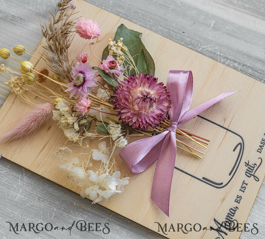 Geschenke zum Muttertag Grußkarten für Mama Holzkarte mit Widmung für Mama – Geschenkbox mit Trockenblumen Geschenk in eleganter Box mit Trockenblumen zum Muttertag  Geschenkidee zum Muttertag