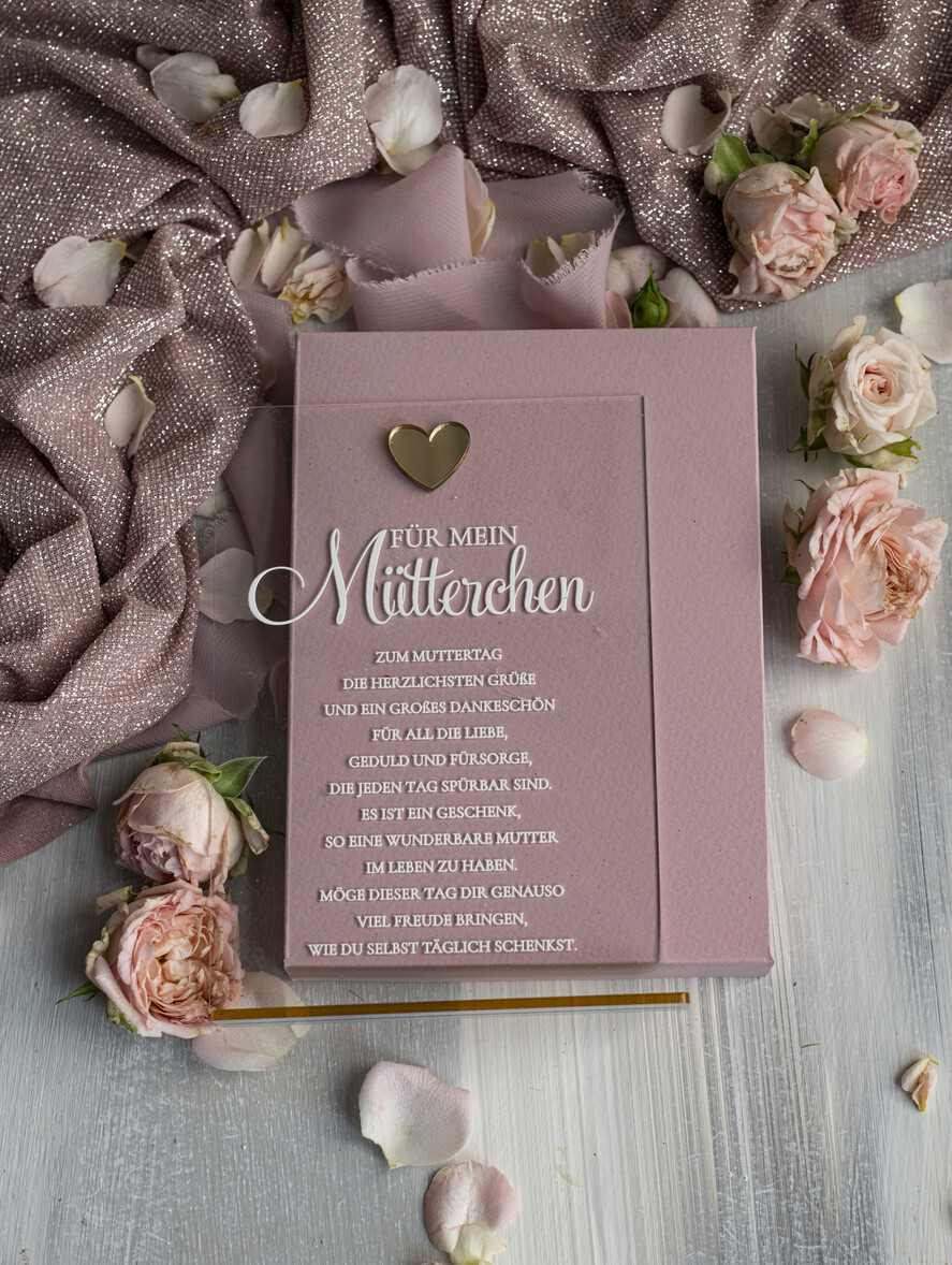 Geschenke zum Muttertag Grußkarten für Mama Statuette mit Widmung für Mama – Geschenk in eleganter Box mit Trockenblumen & HerzGeschenk zum Muttertag  Geschenkidee zum Muttertag