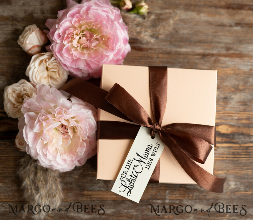 Geschenke zum Muttertag Grußkarten für Mama Holzkarte mit Herz in Geschenkbox – Muttertagsgeschenk mit Widmung, Blumen & Wachssiegel