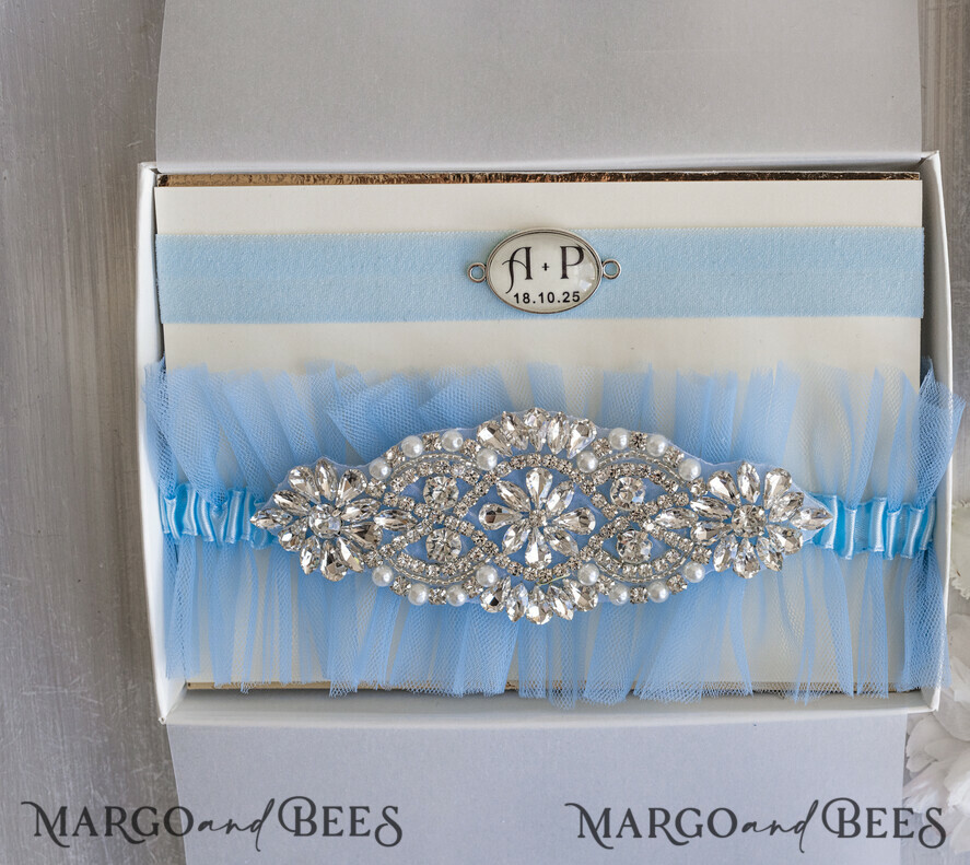 BRIDE bolero, robes, garter Geschenkidee für die Braut Strumpfband Strumpfband Etwas Blaues Geschenk für die Braut von der Trauzeugin JGA