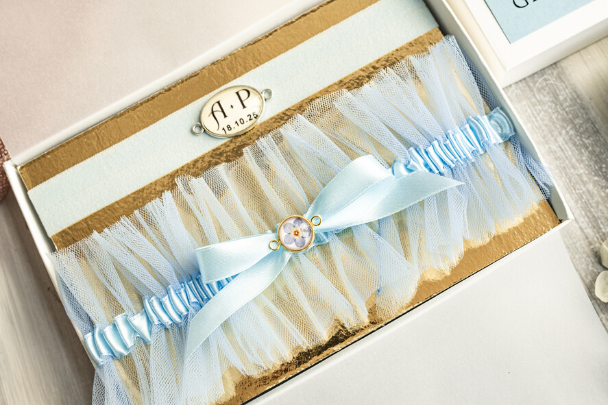 BRIDE bolero, robes, garter Geschenkidee für die Braut Strumpfband Strumpfband – die besondere Geschenkidee für die Braut getrockneten Vergissmeinnicht-Blüte