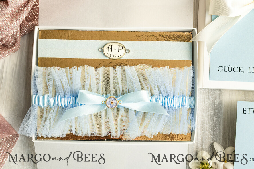 BRIDE bolero, robes, garter Geschenkidee für die Braut Strumpfband Strumpfband – die besondere Geschenkidee für die Braut getrockneten Vergissmeinnicht-Blüte